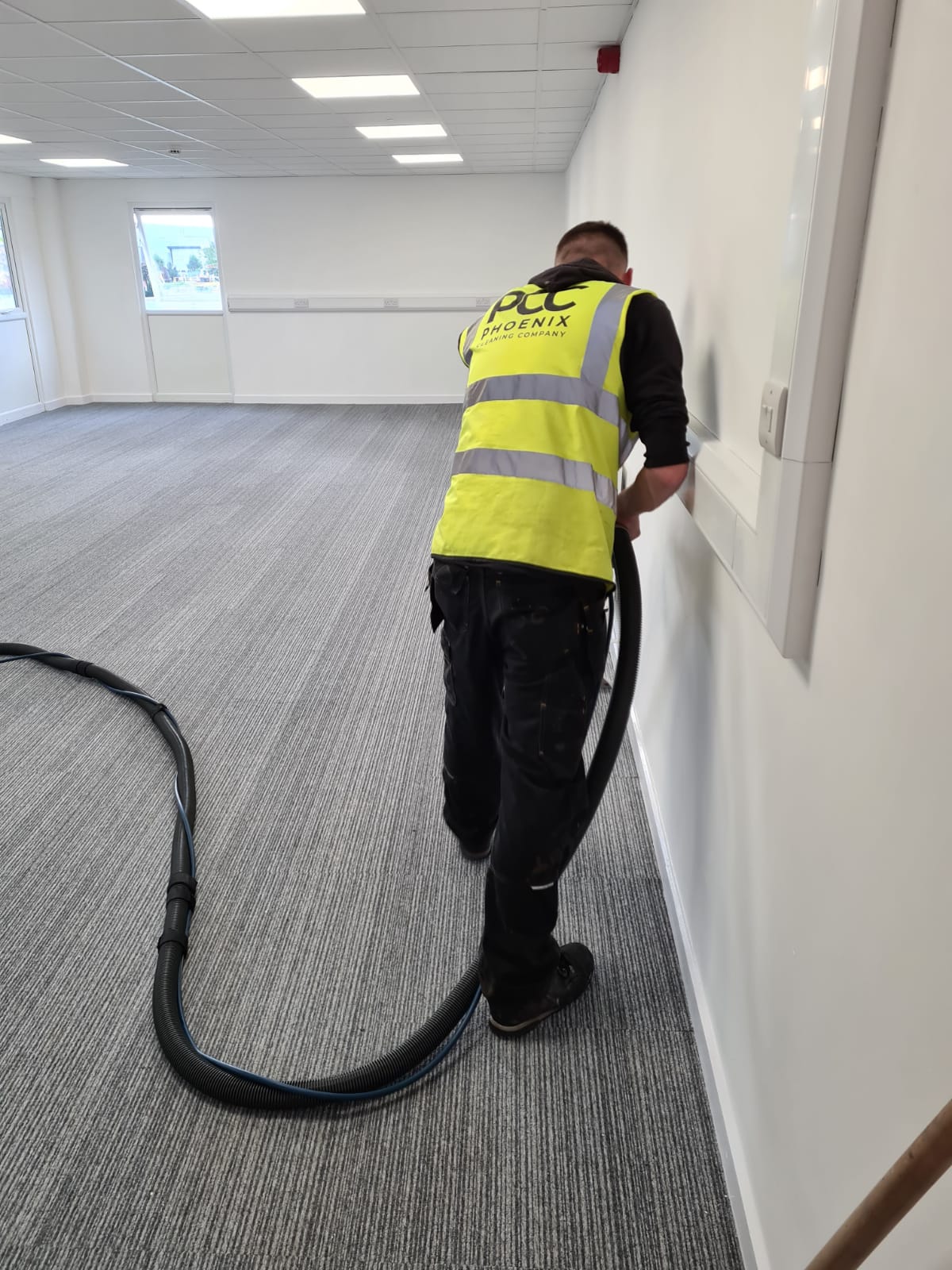 Commercial Carpet Cleaning Hunslet, Leed. PCC (1)